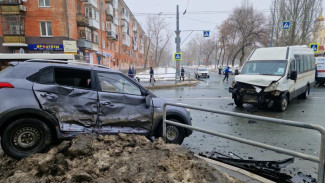 В Самаре произошло ДТП с пассажирским автобусом 10 марта 2023 года