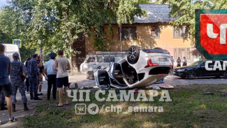 Пугающее ДТП с перевёртышем произошло в День ВДВ в Кировском районе Самары