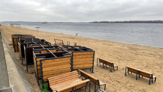 Появились кадры последствий демонтажа пляжного оборудования в Самаре