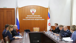 Губернатор Самарской области Вячеслав Федорищев встретился с министром здравоохранения РФ Михаилом Мурашко