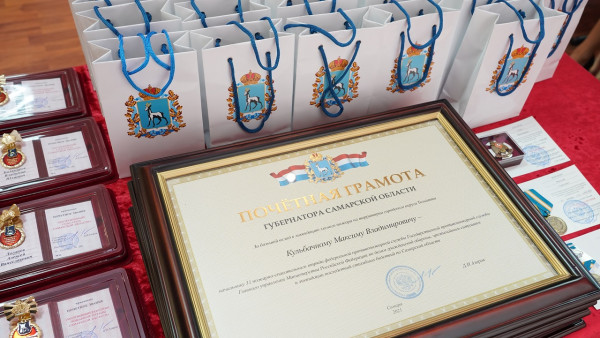 «Предотвращение, спасение, помощь»: Дмитрий Азаров поздравил сотрудников МЧС с Днем спасателя