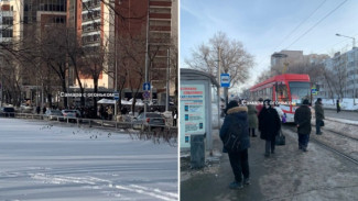 Скопище пассажиров бредёт по рельсам: все трамваи встали на улице Ново-Садовой в Самаре