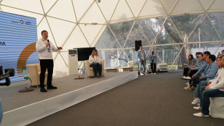 Самарцы на Всемирном фестивале молодежи пригласили в гости делегацию из Сербии 