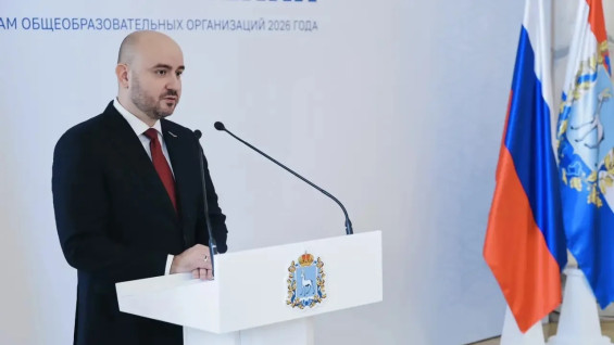 Вячеслав Федорищев вручил награды выдающимся выпускникам
