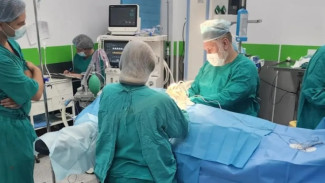 Самарские хирурги исправили подростку сколиоз на 70 процентов во время ракетной опасности