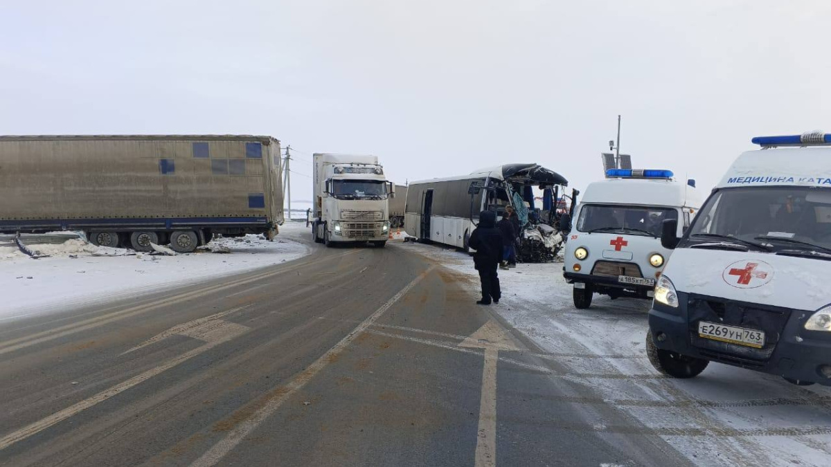 Следовавший из Казани в Самару автобус попал в ДТП на трассе М-5 – Новости  Самары и Самарской области – ГТРК Самара