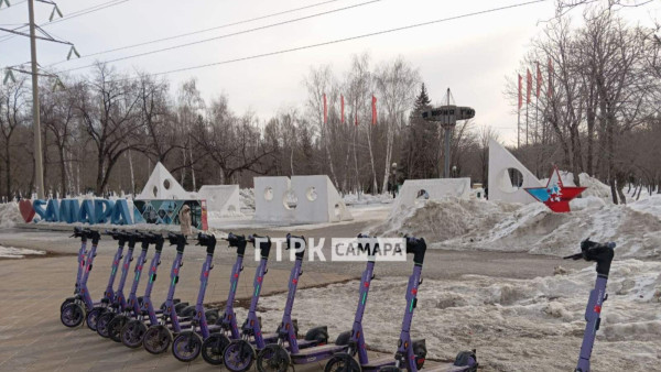 Водителям Самары объяснили, что делать после столкновения с электросамокатом