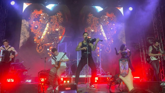 Самарский студент сыграл на балалайке с группой The Hatters