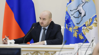 Губернатор Вячеслав Федорищев поручил Александру Живайкину и главам муниципалитетов впредь жестко контролировать алгоритм подачи тепла