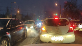 Самара встала в 9-ти балльных пробках 26 января