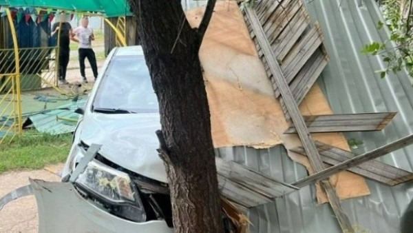 В Самарской области водитель потерял управление из-за проблем со здоровьем