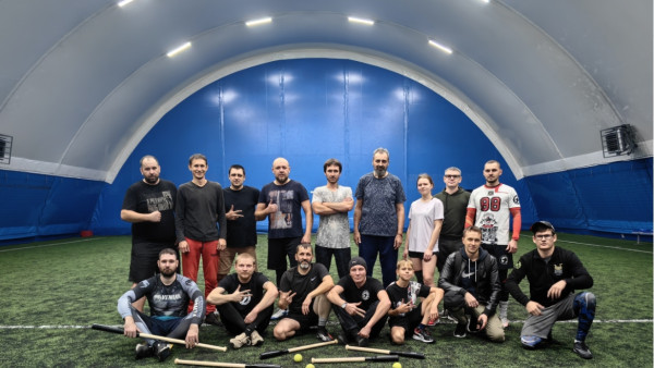 Самарцы начали возрождать древнерусскую игру лапта