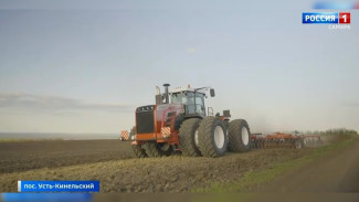 Самарцам продемонстрировали современные образцы сельхозтехники и передовые единицы спецмашин 