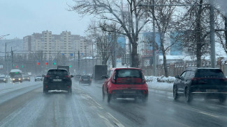 Жителям Самары объяснили, почему не убраны колеи на Московском шоссе