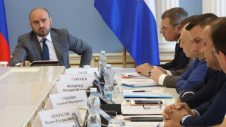 Вячеслав Федорищев встретился с представителями бизнес-объединений региона