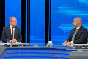 Губернатору Самарской области поступило 4564 обращений на прямой линии