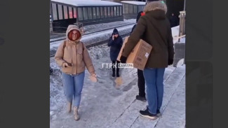 Самарцы пожаловались на убийственную лестницу около Фабрики-кухни 