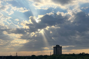 Губернатор В. Федорищев опроверг информацию о прилете БПЛА на завод в Самарской области