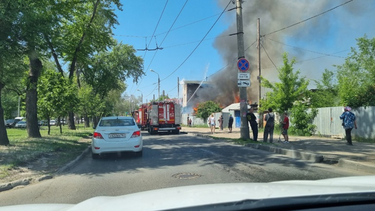 Ты не поверишь 18.05 2024. Пожар в Самаре. Пожар в частном доме. Вольская 108 ветклиника Самара.