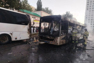 МЧС: пожар в Самаре спалил два автобуса на Московском шоссе 29 августа