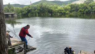 Из Волги под Самарой спасатели достали утонувшего рыбака