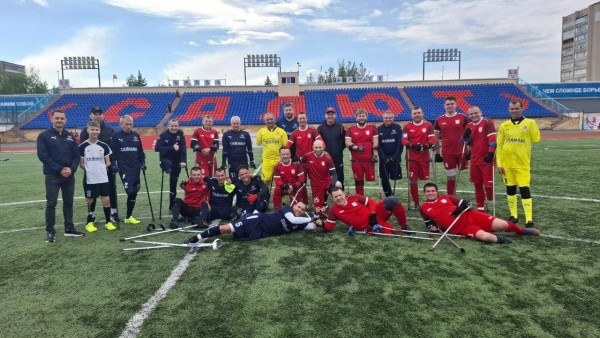 Благодаря проекту участника «Школы героев» ветераны СВО из Сызрани дебютируют в чемпионате России по адаптивному футболу