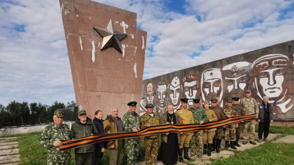 Самарские ветераны-пограничники посетили полуостров Рыбачий