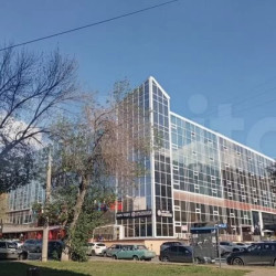 ТЦ «Айсберг» в Самаре выставлен на продажу за 550 млн рублей