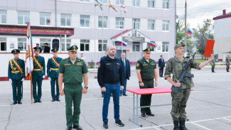 В Самаре первые военнослужащие научно-производственного подразделения Вооруженных сил РФ приняли военную присягу