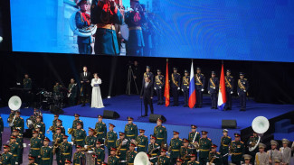 В Самаре выступили военные оркестры со всей страны
