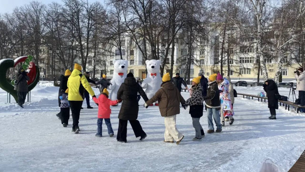 В центре Самары перекрыли пять улиц из-за Масленицы и 15 тысяч блинов