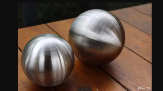 В Самаре продают металлические шары для ночных катаний по полу