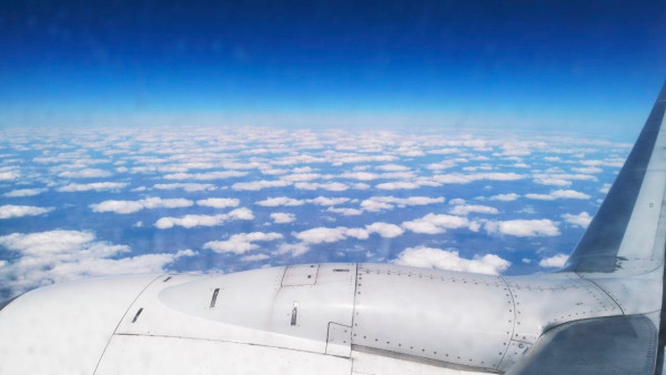 В небе над Самарой в военном самолете задымилась кабина