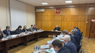 Губернатор Вячеслав Федорищев провел в Самаре заседание штаба по поддержке ОПК