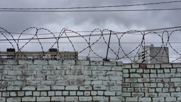 В Самарской области за крупную взятку задержали полицейского 