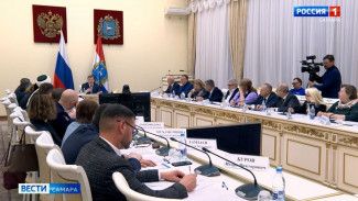 Губернатор Дмитрий Азаров провел в региональном правительстве заседание Совета по межнациональным отношениям