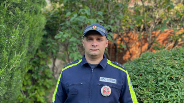 Глава МВД России Колокольцев поощрил самарского полицейского за спасение жизни пассажира 