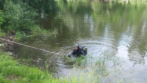 Водолазы достали со дна тело утонувшего в Самарской области мужчины 4 июня 2023