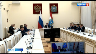 Строительство социально значимых объектов стало ключевым вопросом на оперативном совещании в Правительстве области