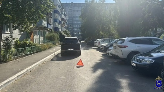 Под Самарой автомобиль Chery Tiggo сбил 4-летнего мальчика во дворе