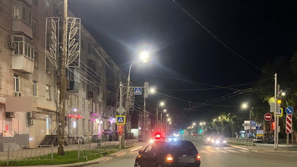 В Самаре Lada Kalina сбила 47-летнего пешехода в ночь на 21 августа