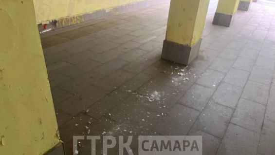Вандалы вновь оставили без света подземный переход у самарского парка Гагарина 