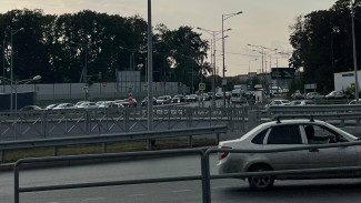 В Самаре на кольце Московского шоссе возле ТЦ Letout отключились светофоры 1 сентября