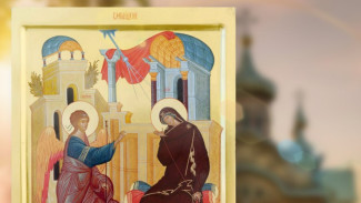 Мусоровоз снёс икону с арки Покровского собора в центре Самары