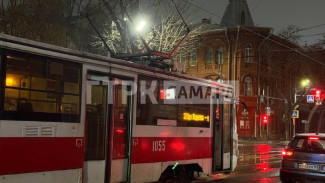 Вечером 17 декабря в Самаре у музея Алабина встали трамваи