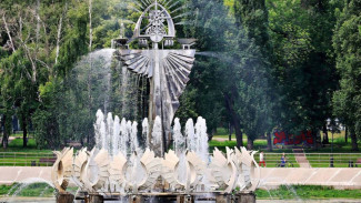 В Самаре запустили фонтан «Царевна-Лебедь» после модернизации