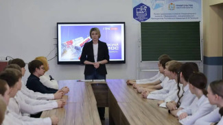 Ведущие ГТРК "Самара" проводят космические «Разговоры о важном» в школах областной столицы