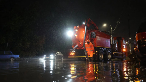 В Самаре за сутки откачали 2 тысячи тонн дождевой воды