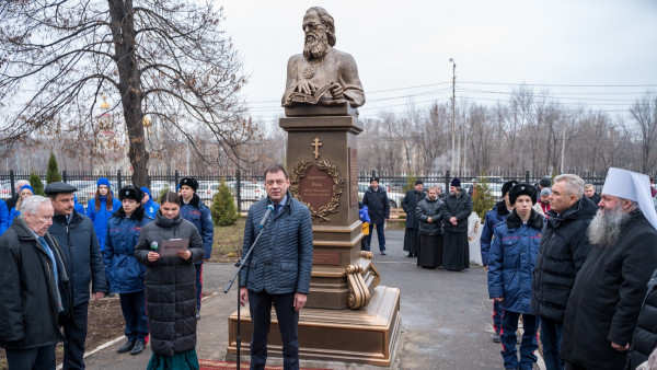 В Самаре установили памятник святителю Луке Крымскому