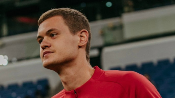 Защитник Илья Агапов досрочно уходи из тольяттинского «Акрона»